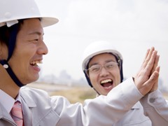 フォークリフト乗務員/出荷場作業